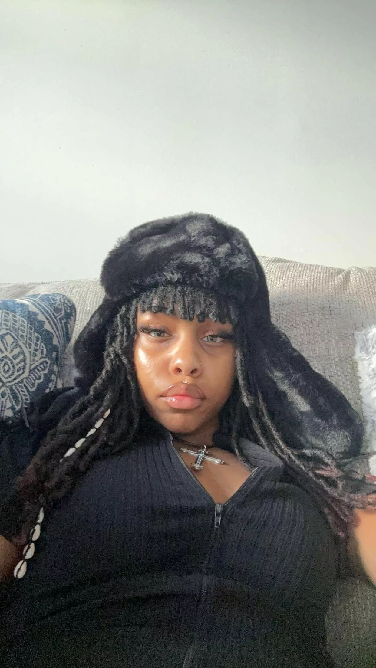 Obsessing over me isn’t enough, I need more..💵