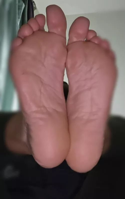 Only those who appreciate real beauty get to worship. Are you one of them? DM for details, but remember—it comes at a price