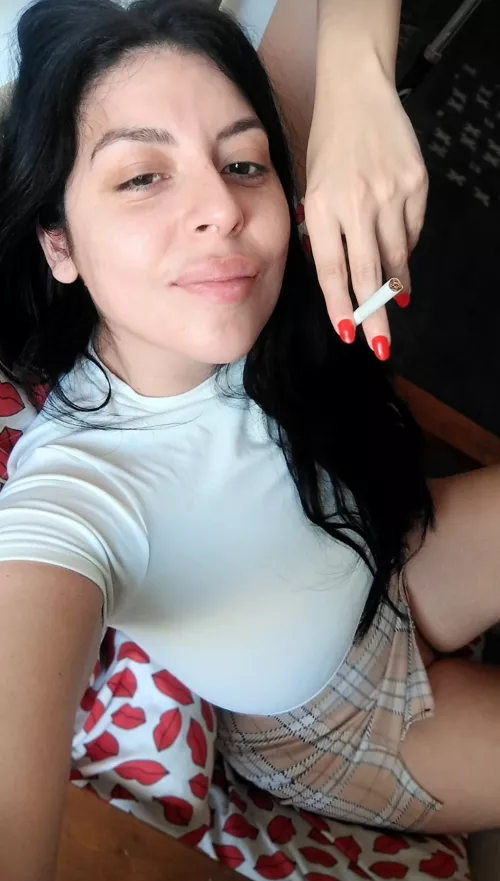 Oops it's not a good idea to smoke without panties