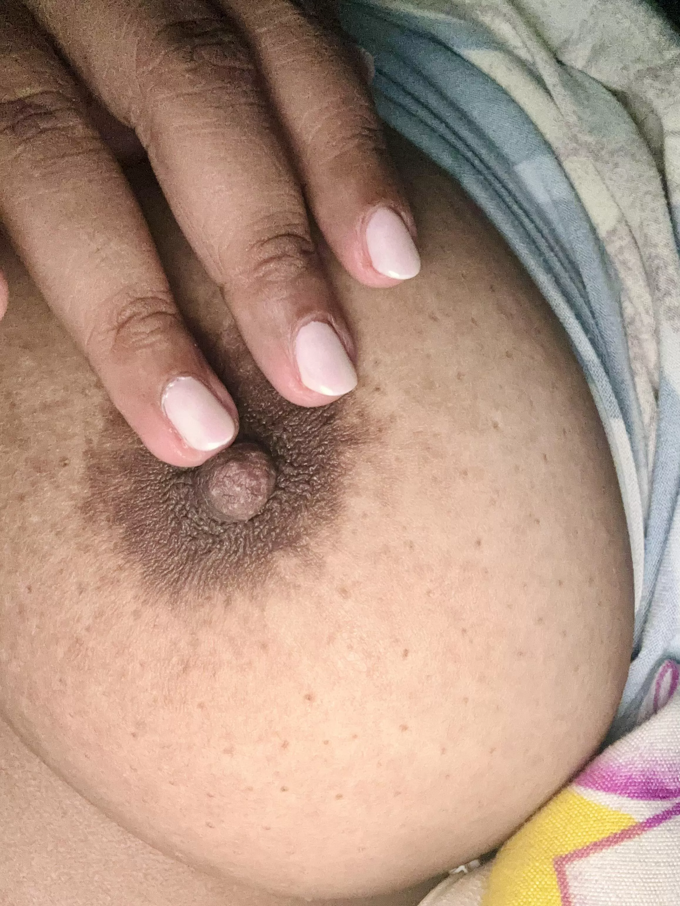 Pretty white nails 💅 