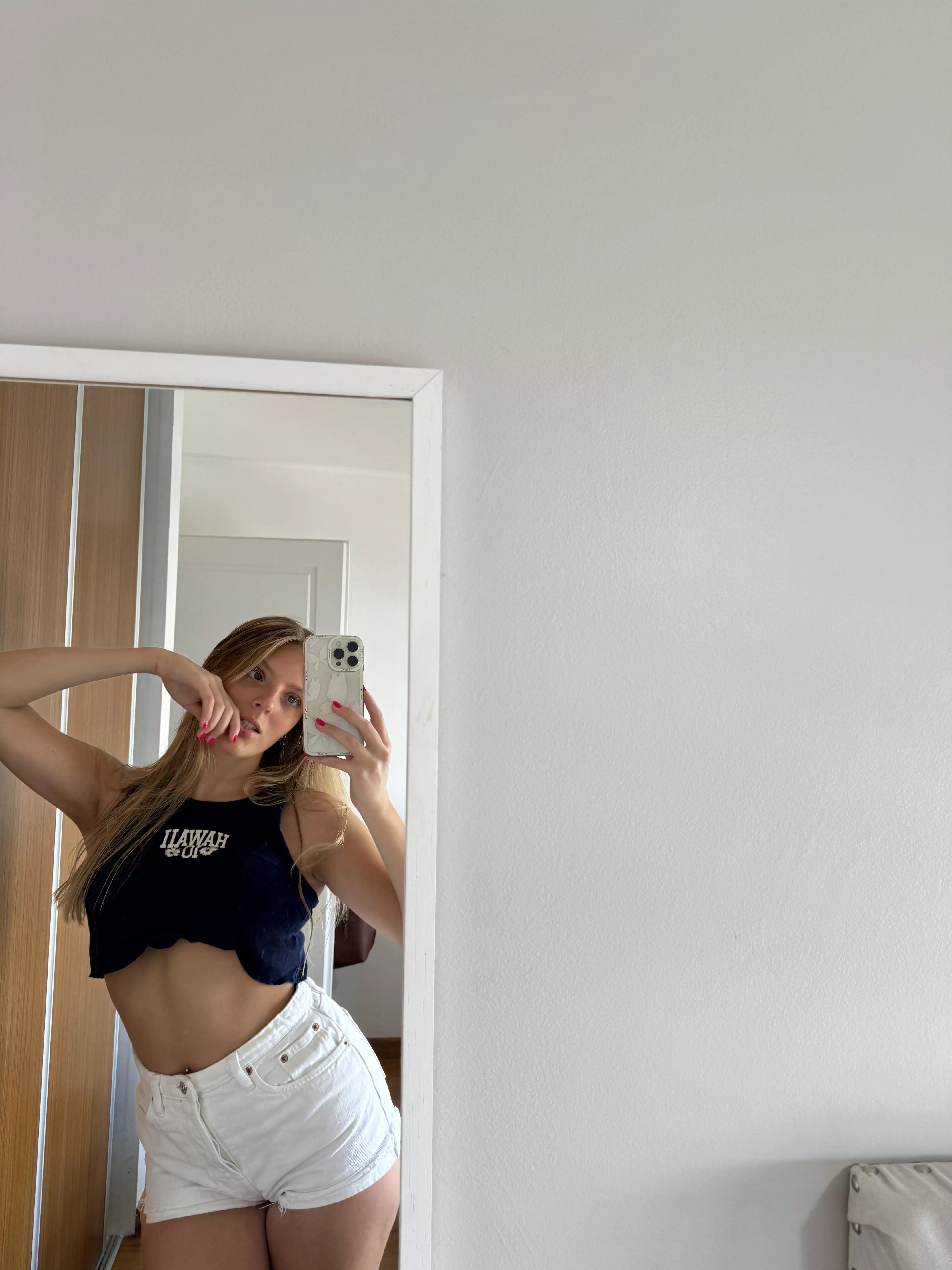  travelling to Illinois next week! any older daddies available to give me a decent creampie? I have a huge breeding kink, can verify that i am clean