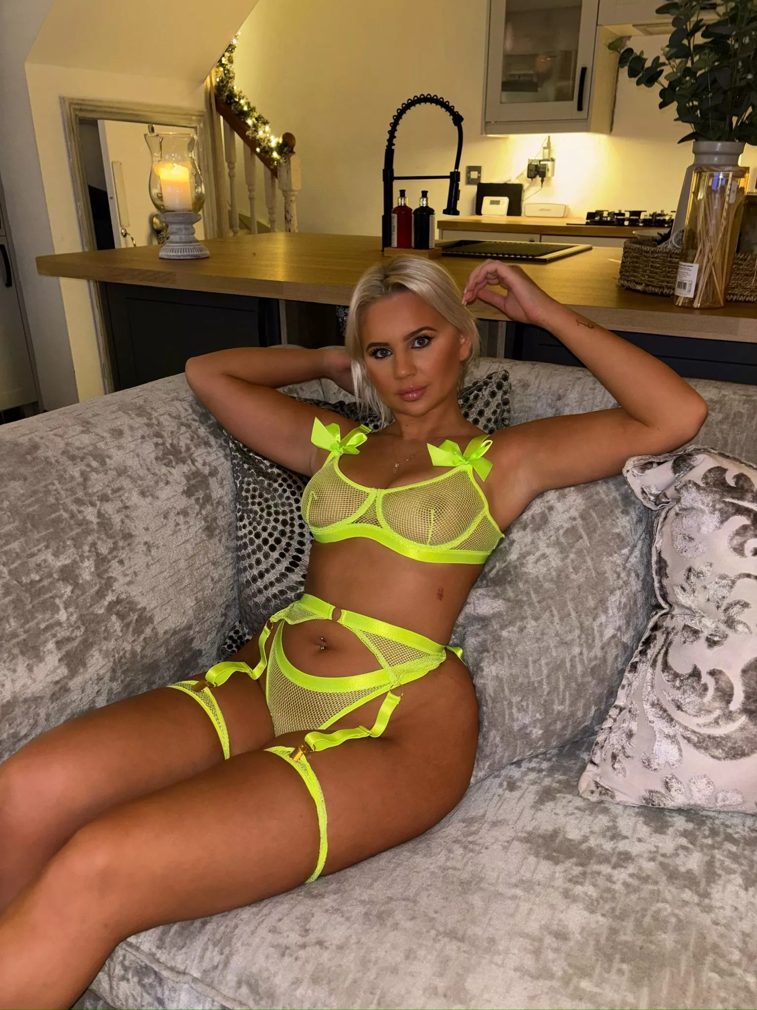 would you deal with me if we were alone?