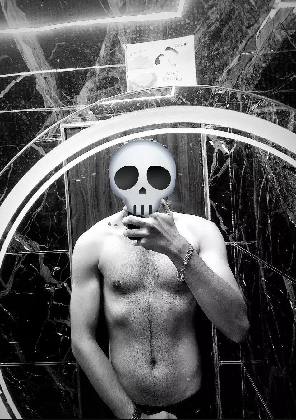 20 M4F with 7+ inch dick, here to fulfill your fantasies 