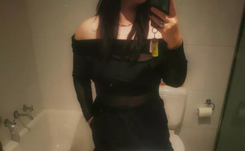 27F4M #Sydney Gentle domme for golden retriever sub (20s) | ongoing, serious, and genuine