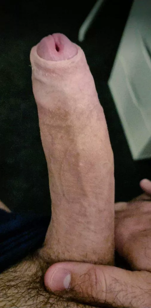 30 M - Who's horny this morning? Hosting during the day for any sluts that want to cum drain my 7.5