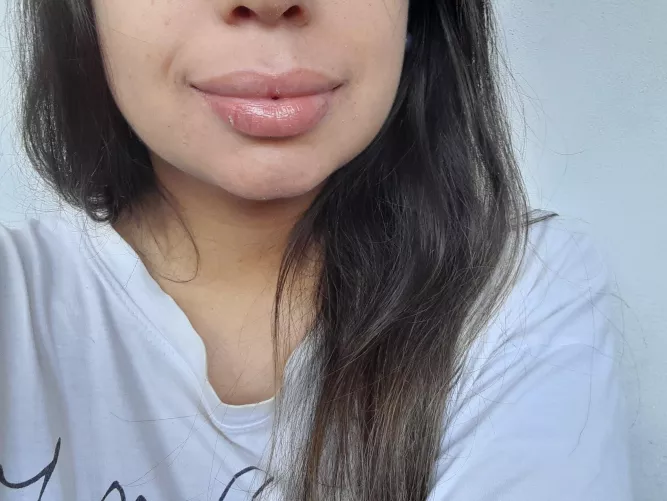 Be honest, my lips have caught your attention 