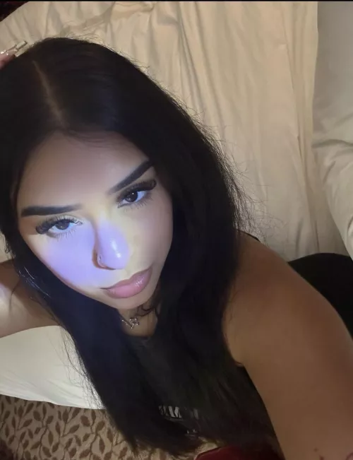 Dm me if u love pink pussy🤤