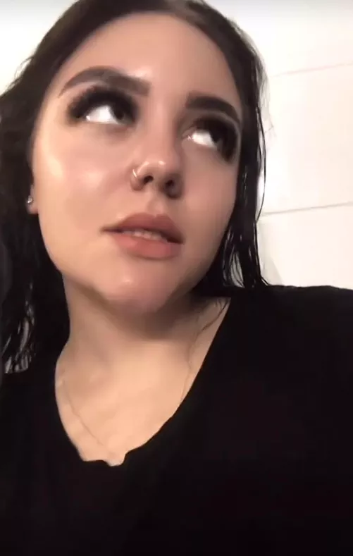 (F4M) cocky 18 yo girl gets turned into a cow, discord: brattyanni

Bratty, cocky and good looking Anni gets kidnapped from her perfect life and is being held at a farm, while being turned into a hucow, transforming into a animal. Taking her pride and 