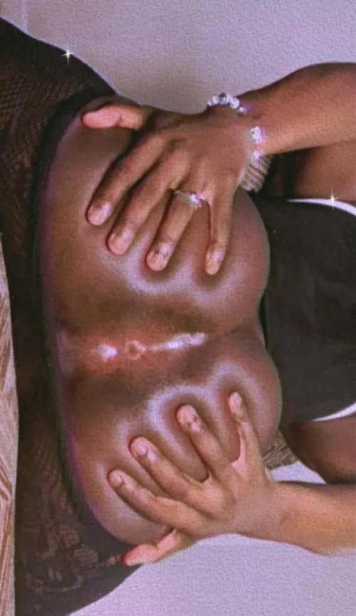 I need my tight hole stretched by a BWC🥺🫣