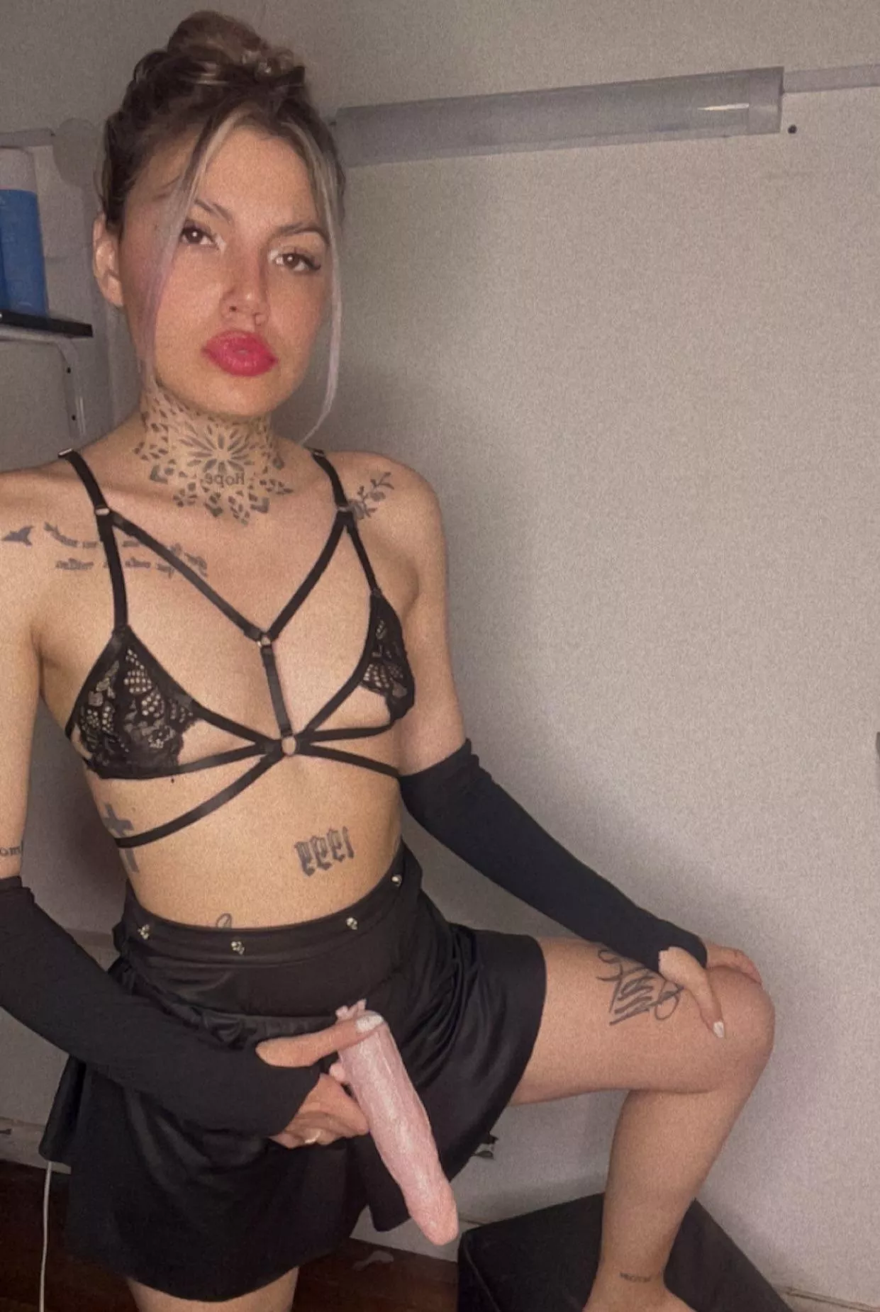 If on a first date I told you I'd expand your ass, how would you react?