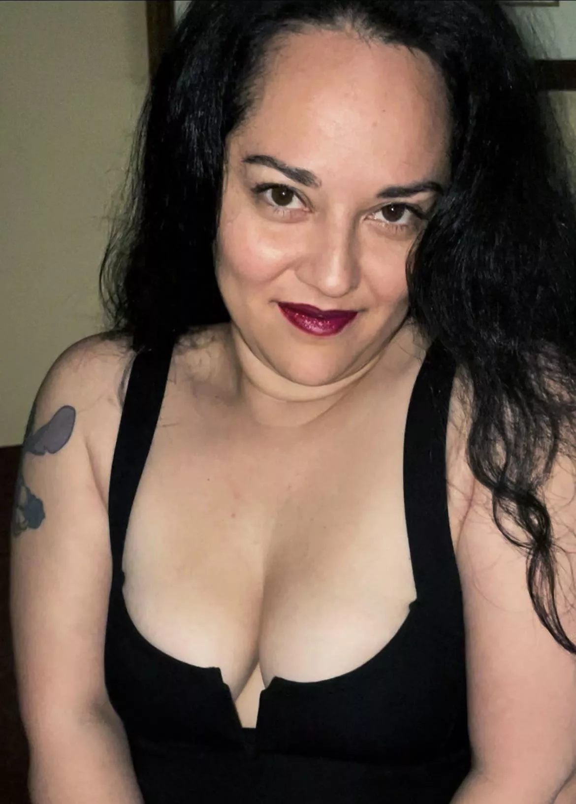 Looking to leave this lipstick all over your shaft