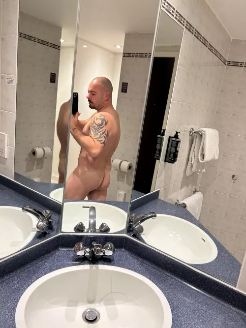 M(43) would you kiss my ass 