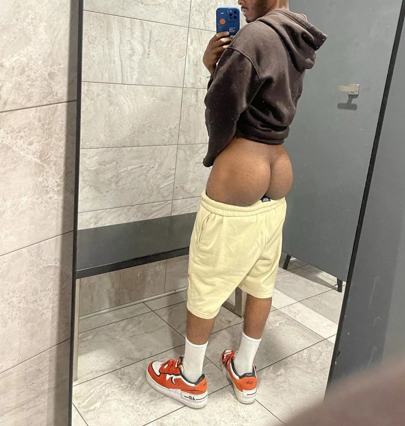 Need a man w/ a big dick who isn't afraid to pound my boy pussy😩😏💦 my ass been looking good lately ngl 