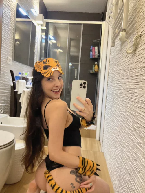 [OC] Squats and self love feeling strong.