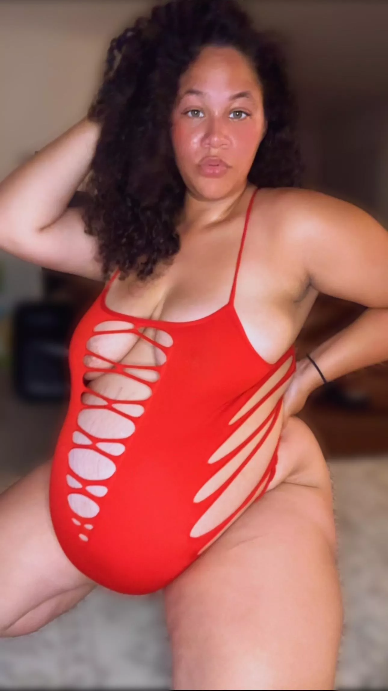 Pre pregnancy lingerie does it look good on my pregnant body 
