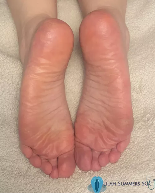 Sexy nurse feet ^-^ I hope you enjoy because I'm certainly having fun. Second shoot tomorrow, I'm excited!