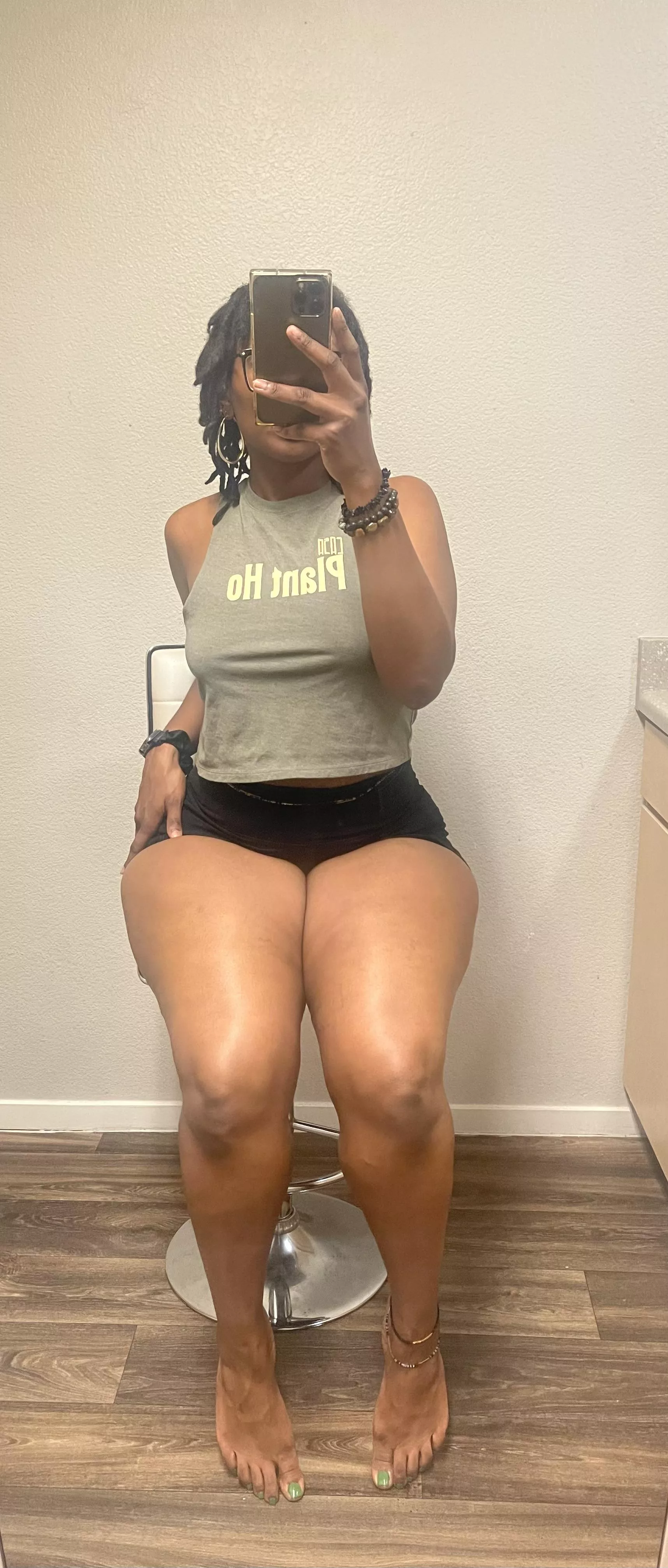 ur wallet better be ready for a workout; im not here to play games. 