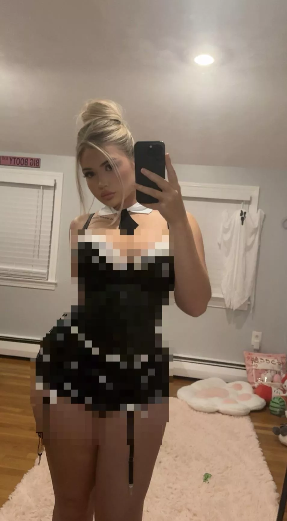 you’re not touching yourself to pixels are you?