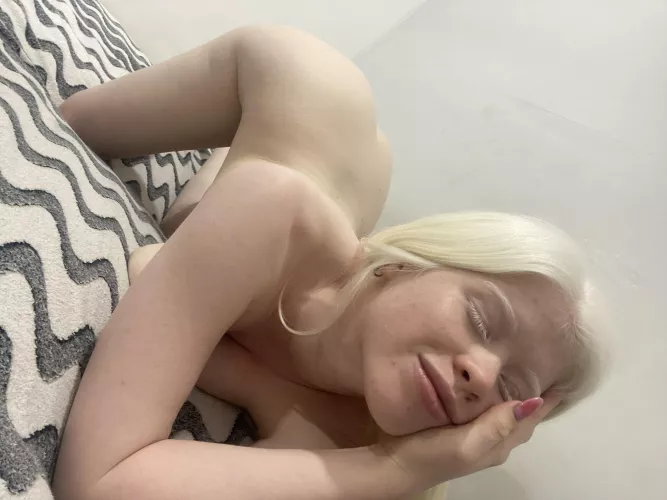 I need someone to take my anal virginity right away