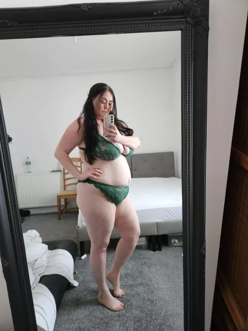 I wanna send nudes to random men, drop a ❤️ if you’re game