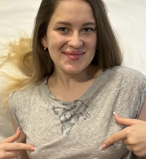 I've heard that cum moisturizes my big tits well through this t-shirt