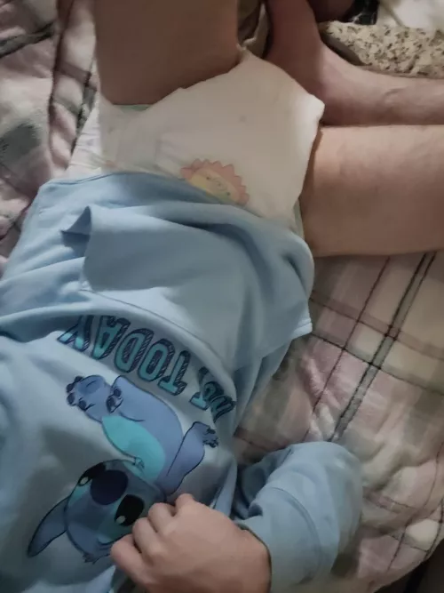 Just got myself this Stitch hoodie and I'm in love with it. 