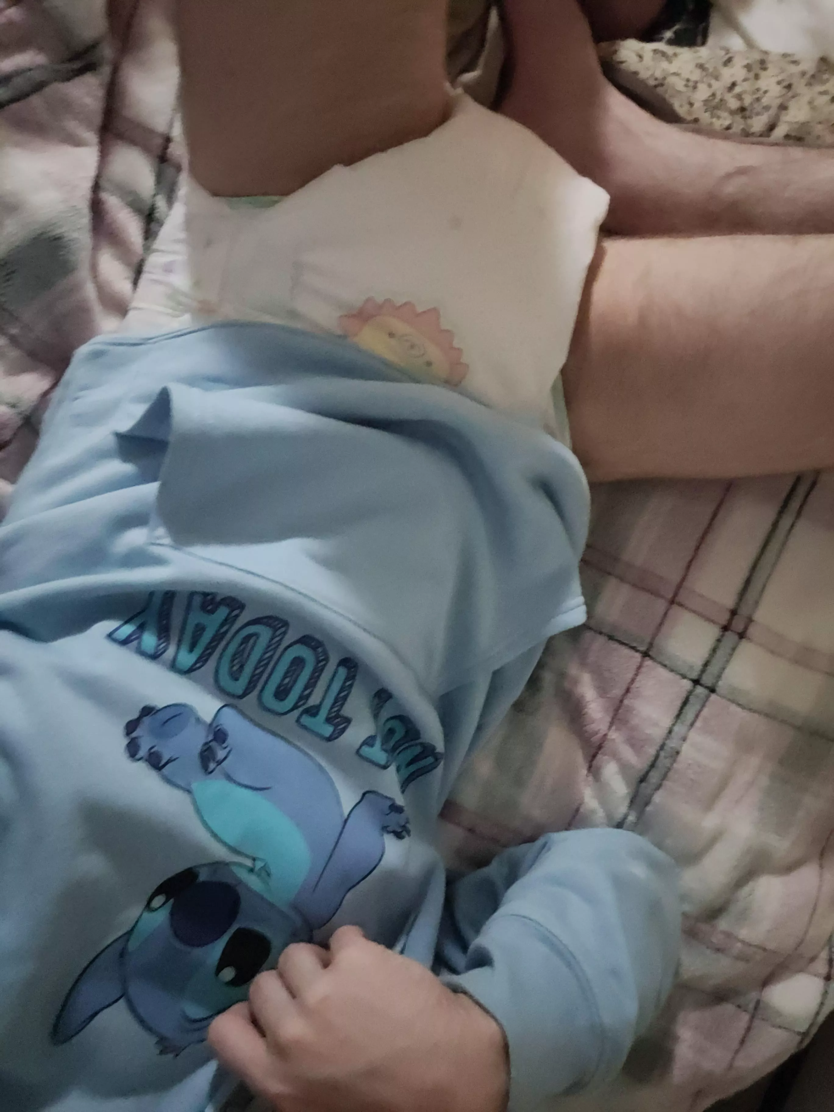 Just got myself this Stitch hoodie and I'm in love with it. 