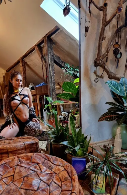 Me, my body, and these tiny boobs of mine!