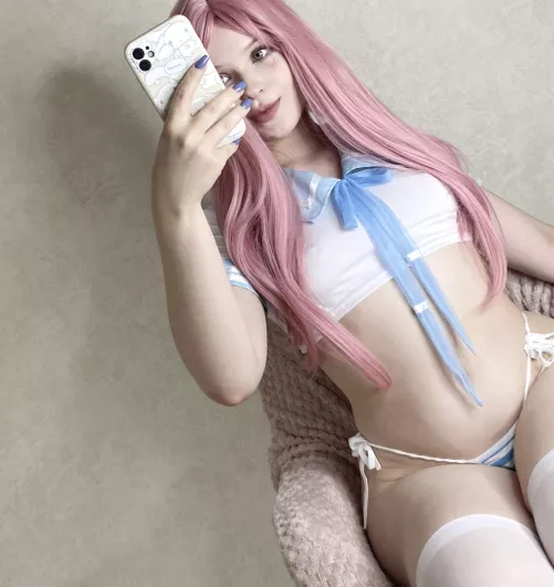 My smile makes me feel sexy