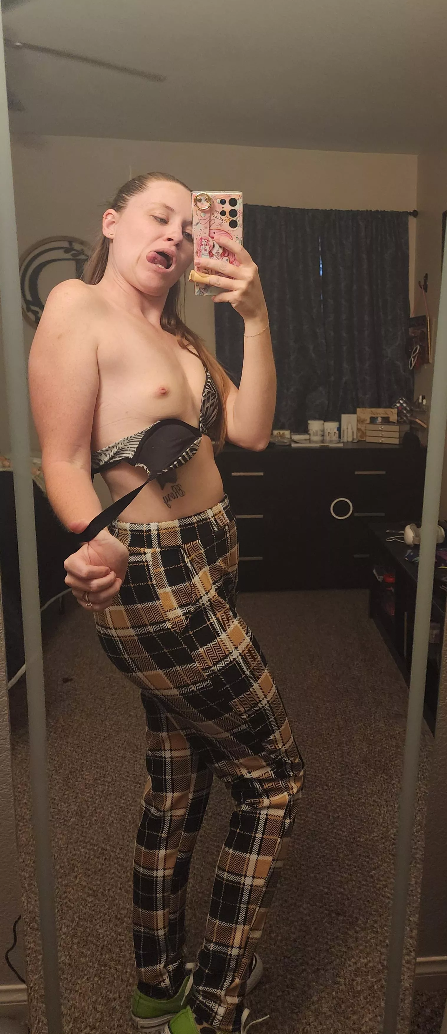 Off the clock and waiting for u to come to the bedroom 