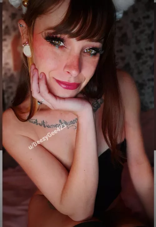 [Offer] Hiya! I’m Bri! A sweet southern alt nerd. My GFE is on sale this month! I’m fetish friendly 