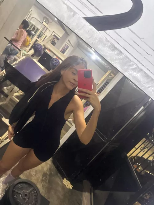 [Selling] come to me and get some fun darling, im available for [sext] [cam] [vid] [pic] [gfe] [rate]