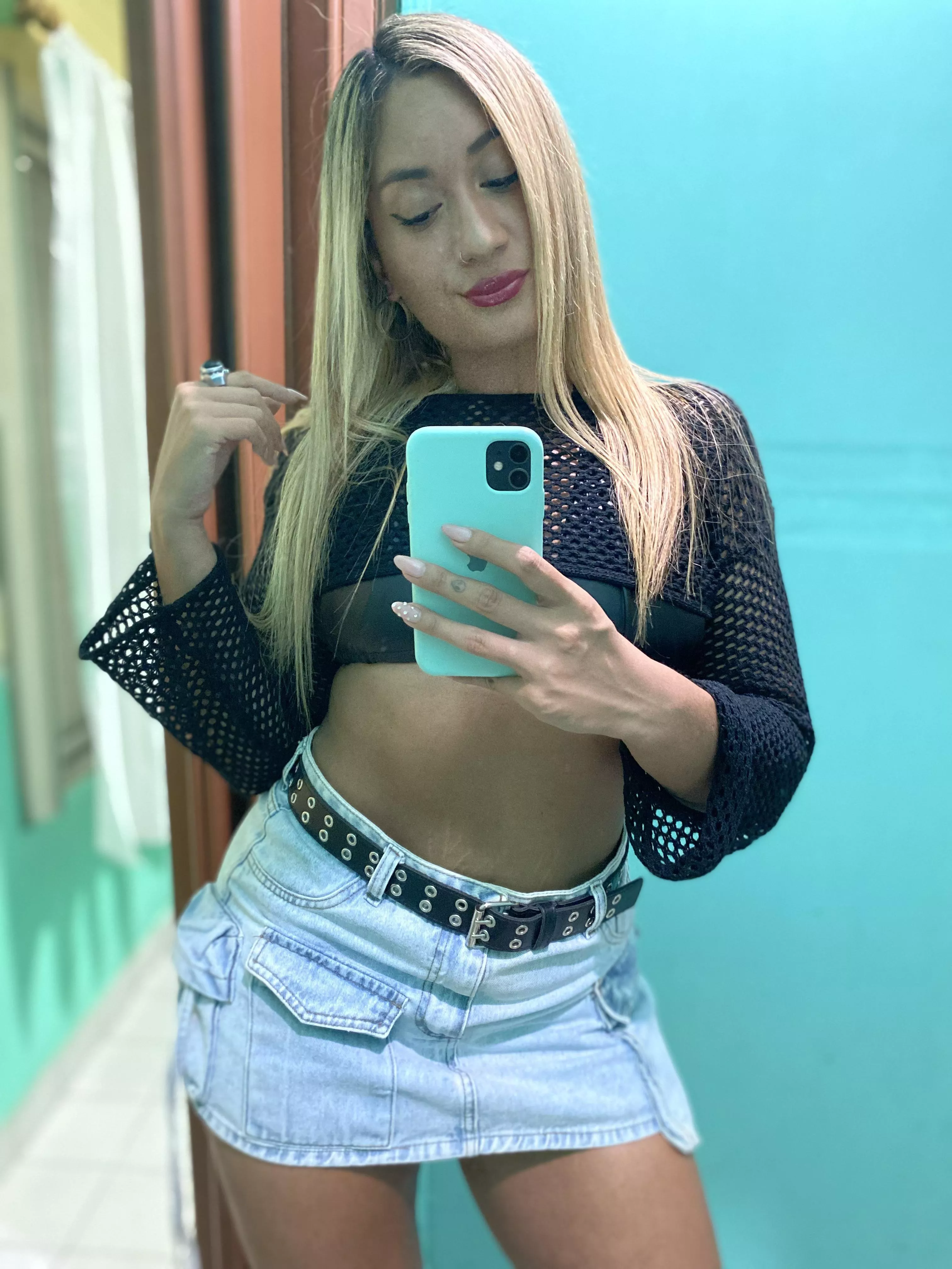 Sexy blonde and latina ready to play🔥waiting for you on my page🥵
