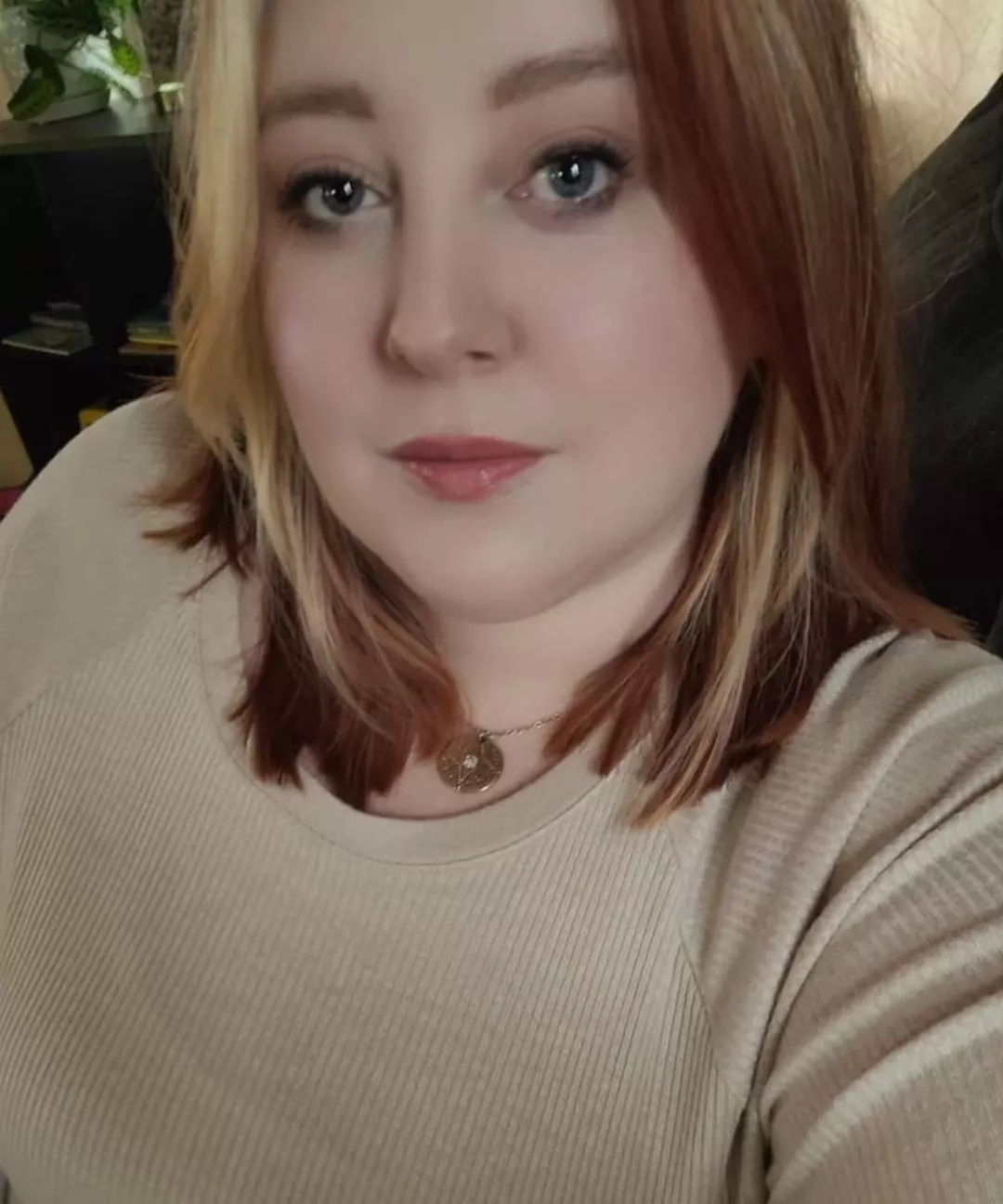 Should I cut my hair like this again? Maybe a bit shorter? 