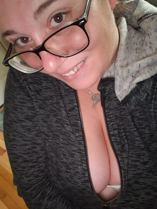 Smash or pass 40/f, 200 