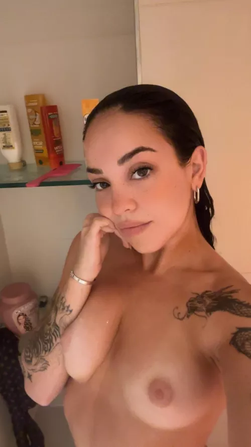 soft titties with some tan lines :P 