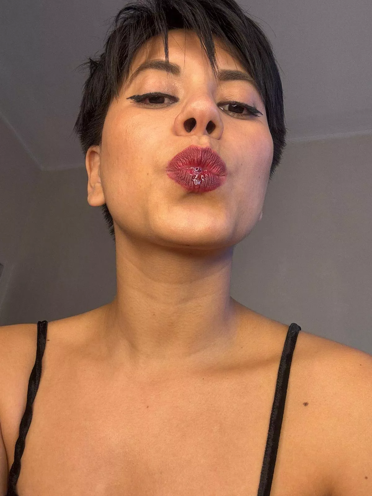 The perfect wife would spit in your mouth