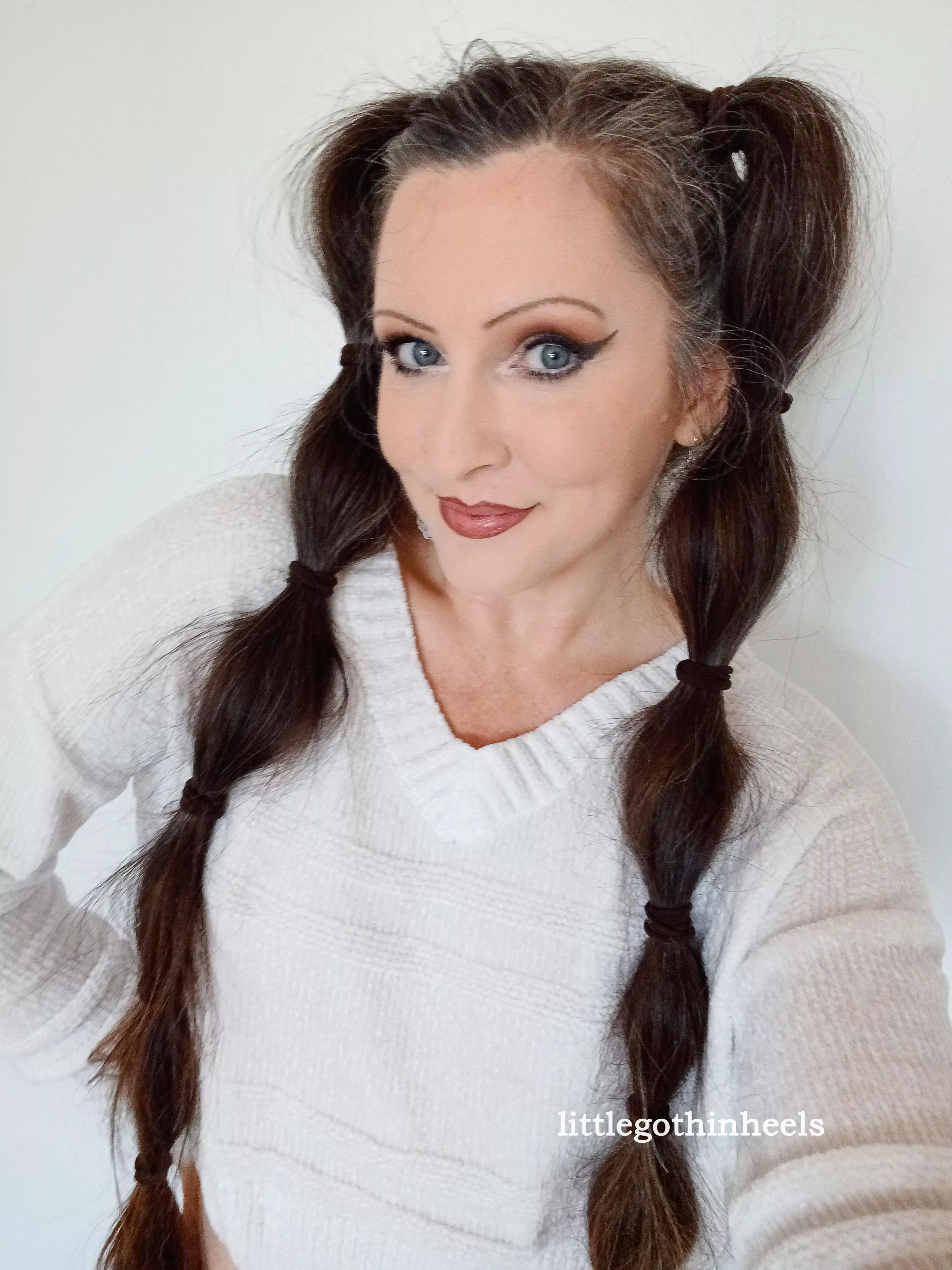 Tried bubble braids in my long thick hair for the first time! They turned out messy but I thought they were cute - much quicker than conventional braids as my hair is to my knees.