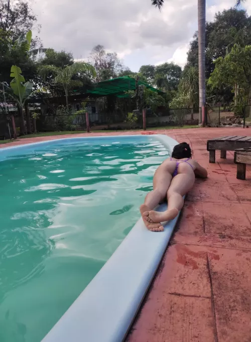 Would you join me in the water? 💦