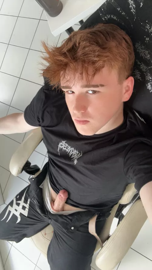 [19] wanna suck it?👅😈