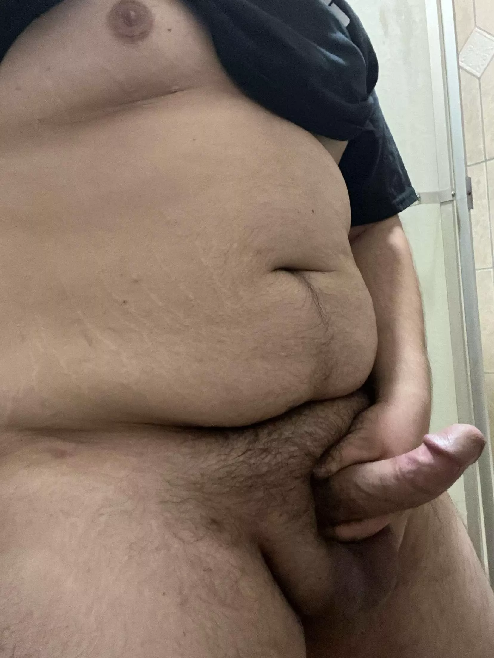 22 bicurious chub looking for fun. HMU 