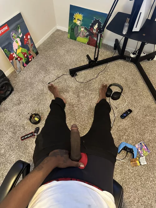 30 M4FTM my dick is lonely 😔 