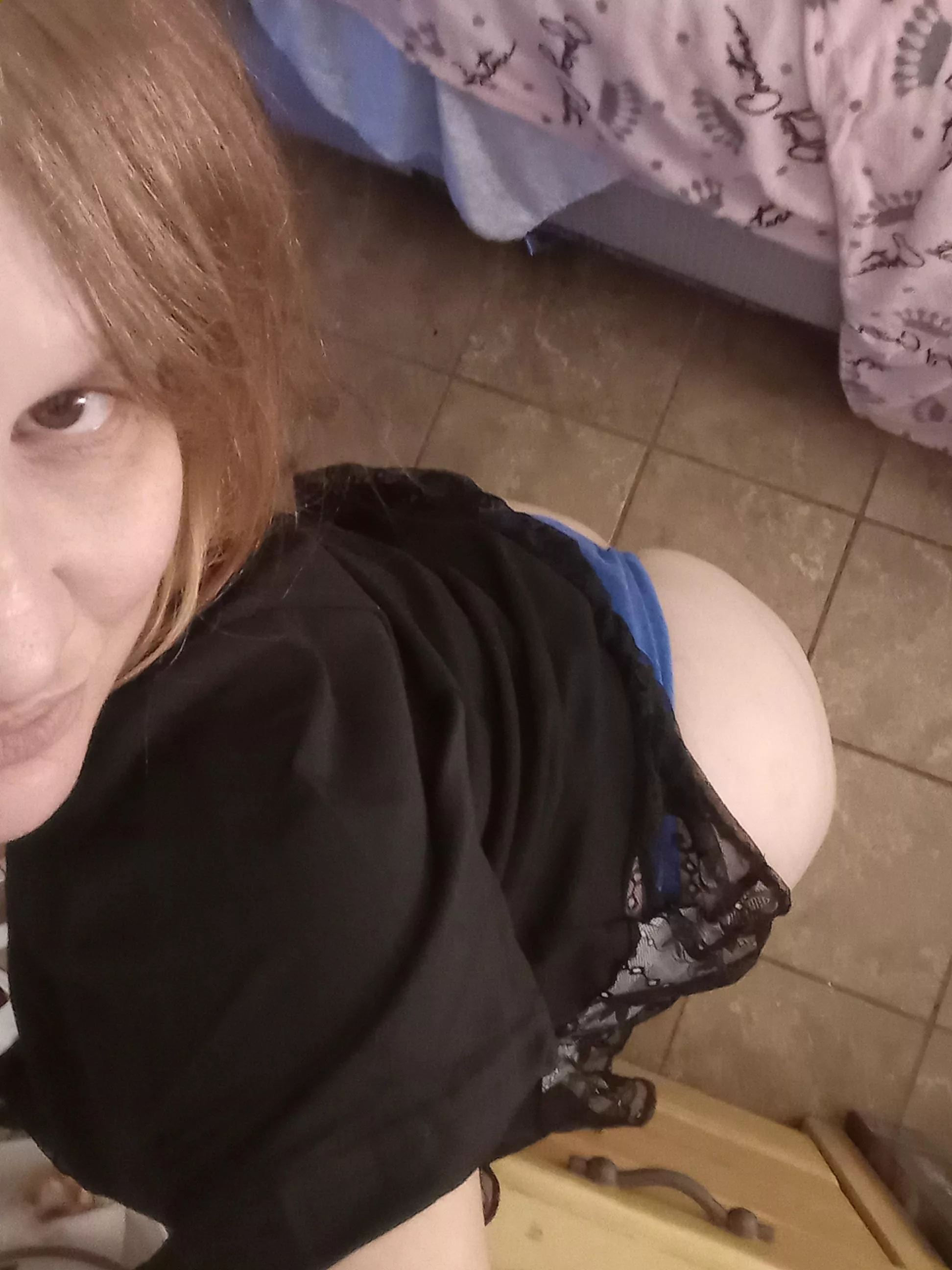 [49] female the blue or the black 