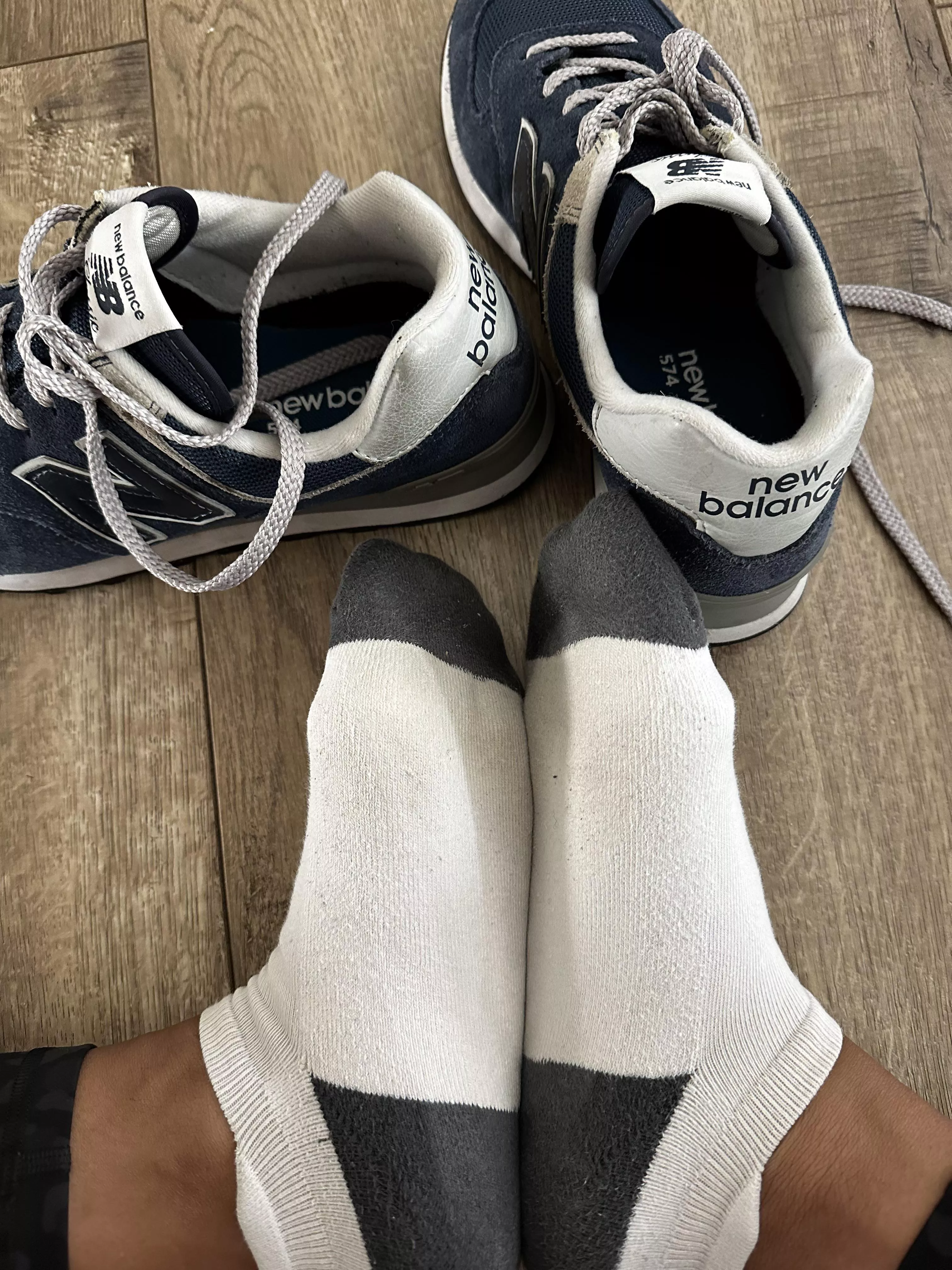 About to go workout, wanna sniff later?