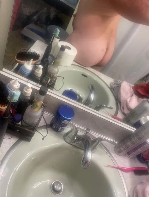 Anybody want this ass?