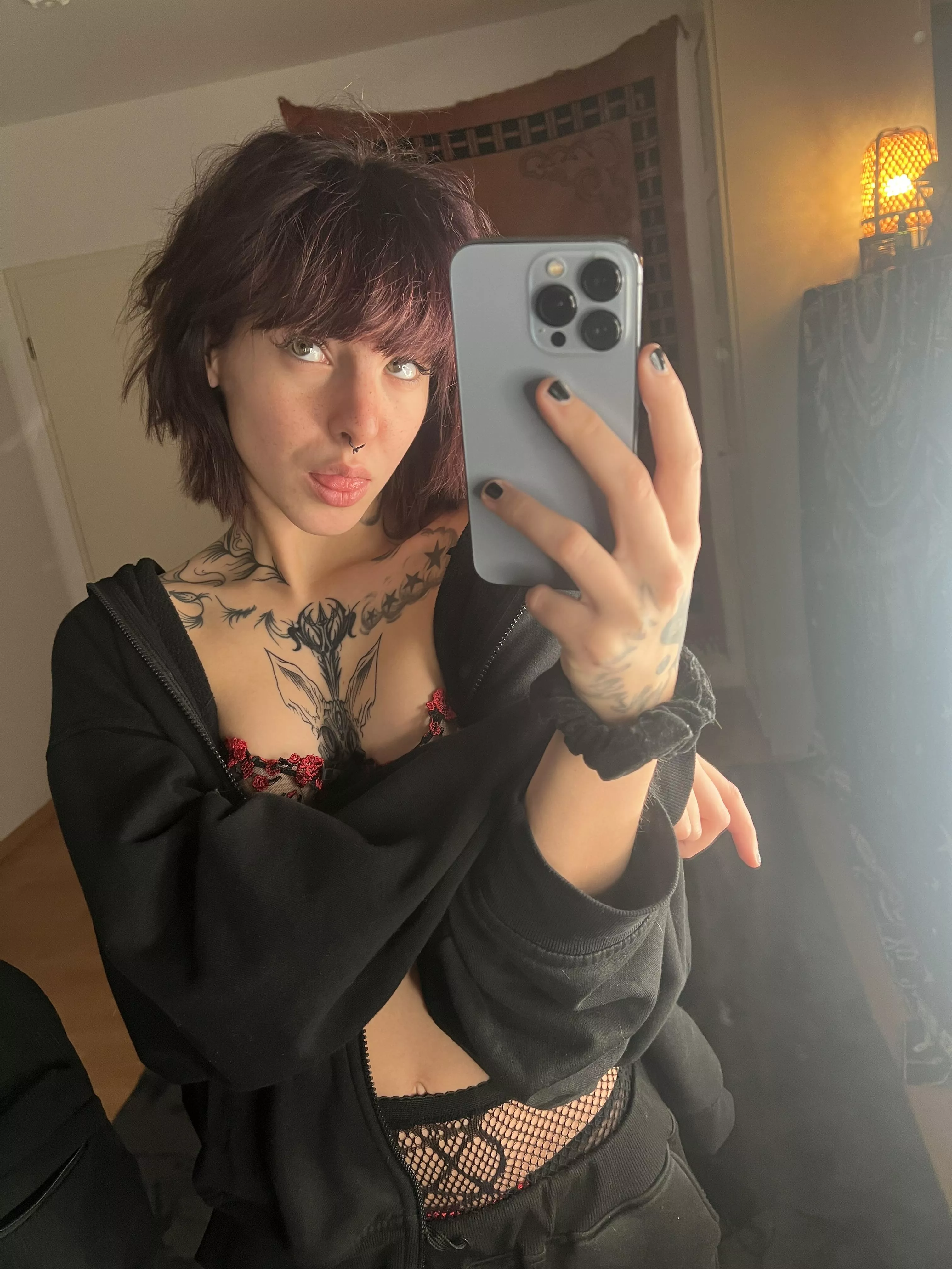 Beautiful day to get my young tits suck 😊