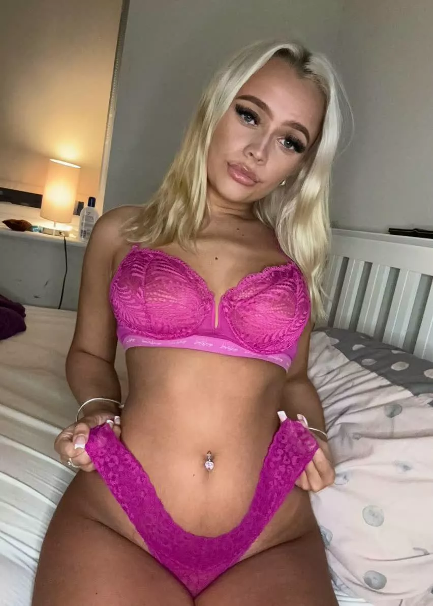 Cold outside, but I’m heating u p like the EU in summer 😉 (F)