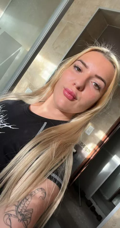 Could you handle all the excitement 19 F is bringing tonight 💋
