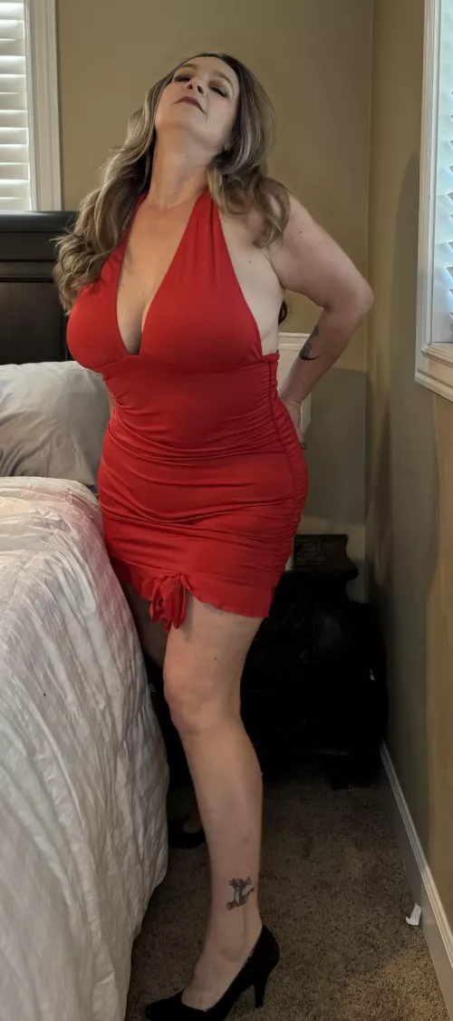 Curvy milf 47