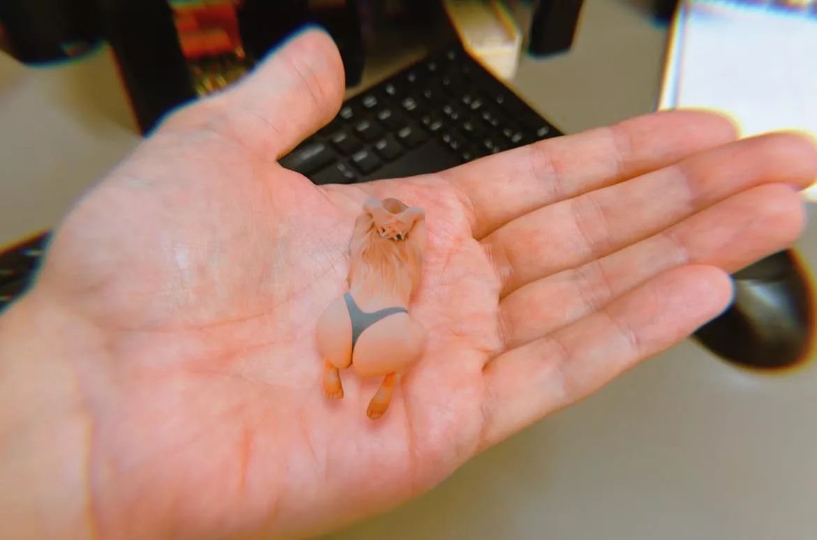 don’t forget to bring your pocket pussy to the office with you :)